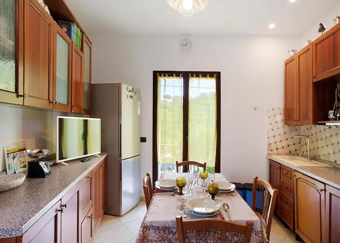 Mari E France Lejlighed Dolcedo